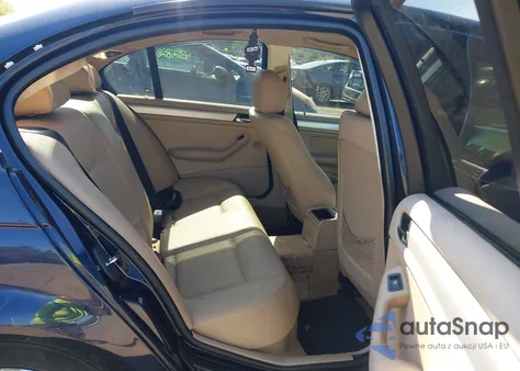 2002 BMW 325Xi из США, поврежденный, VIN WBAEU33462PF69598